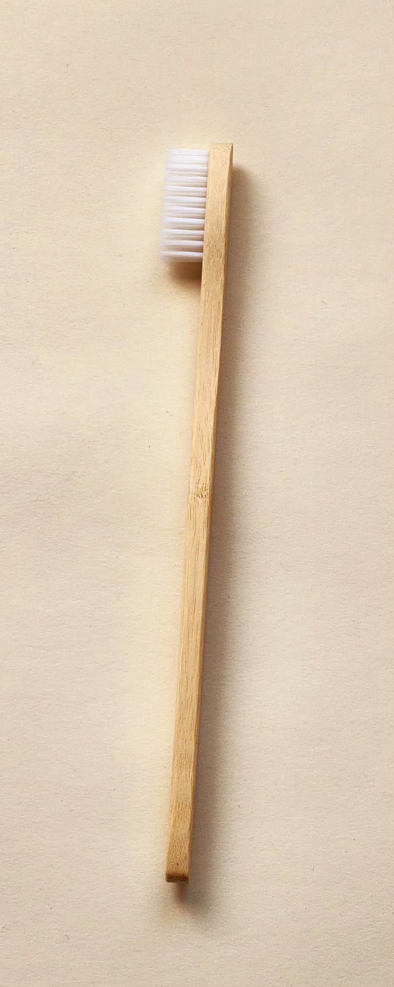 Brosse à Dents en Bambou Écoresponsable – 17 cm