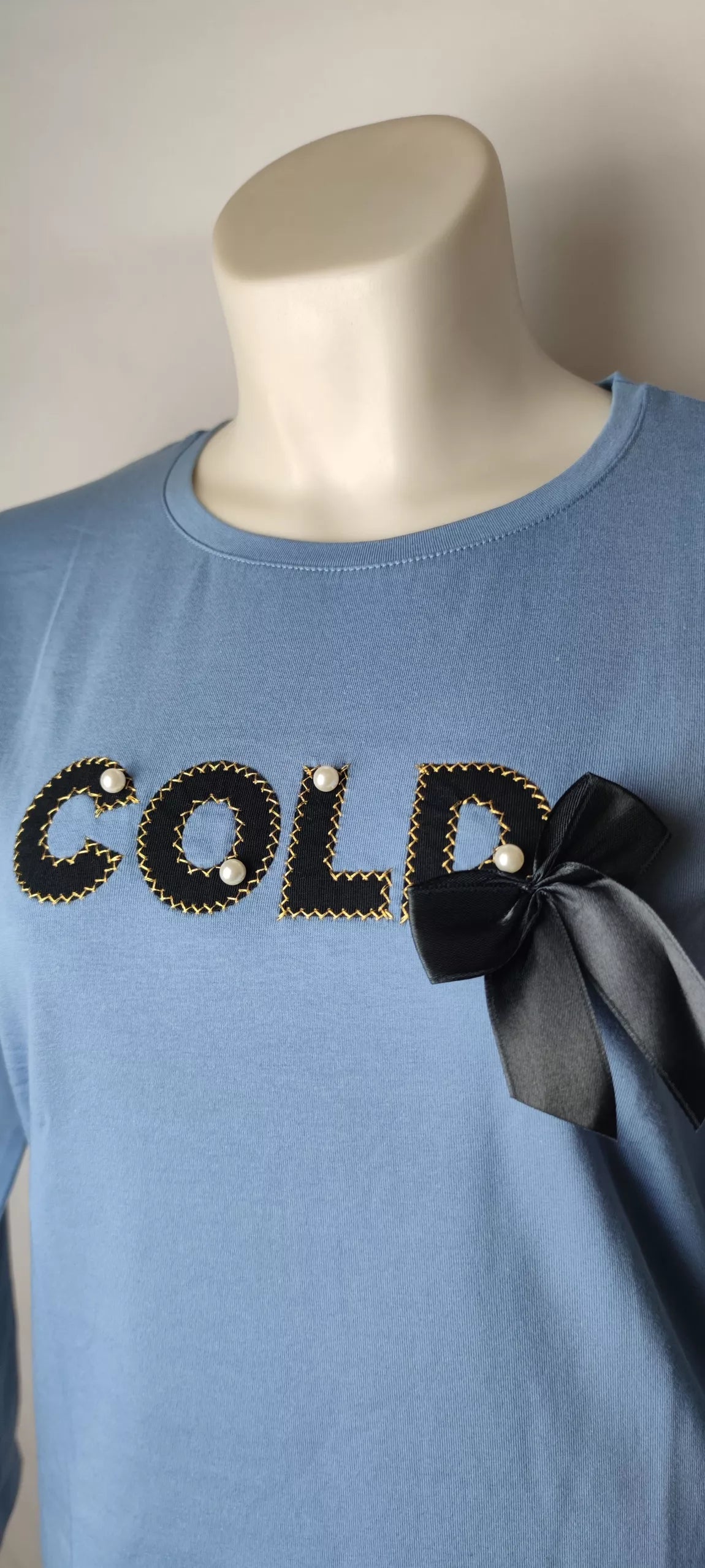 T-shirt Femme – Modèle FROID en Coton avec Broderie et Nœud