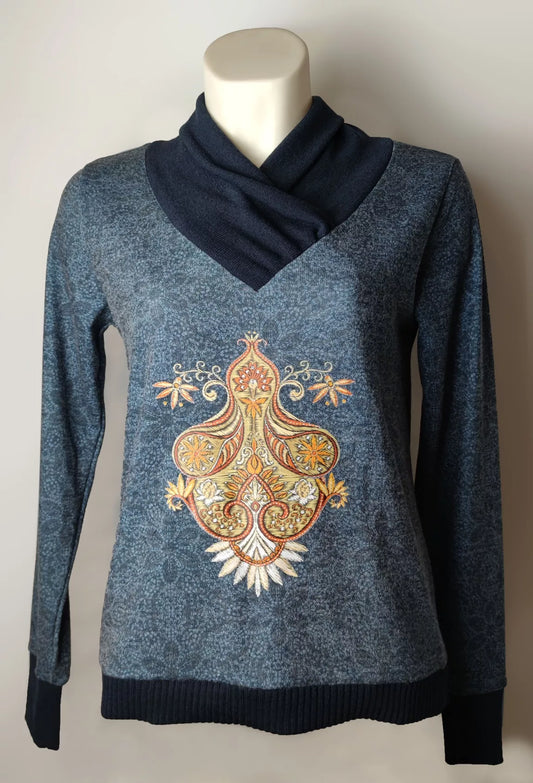 Pull Femme – Modèle Essence à Col Montant