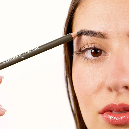 L'atelier du sourcil – Crayon Sourcils Sublimabrow amande