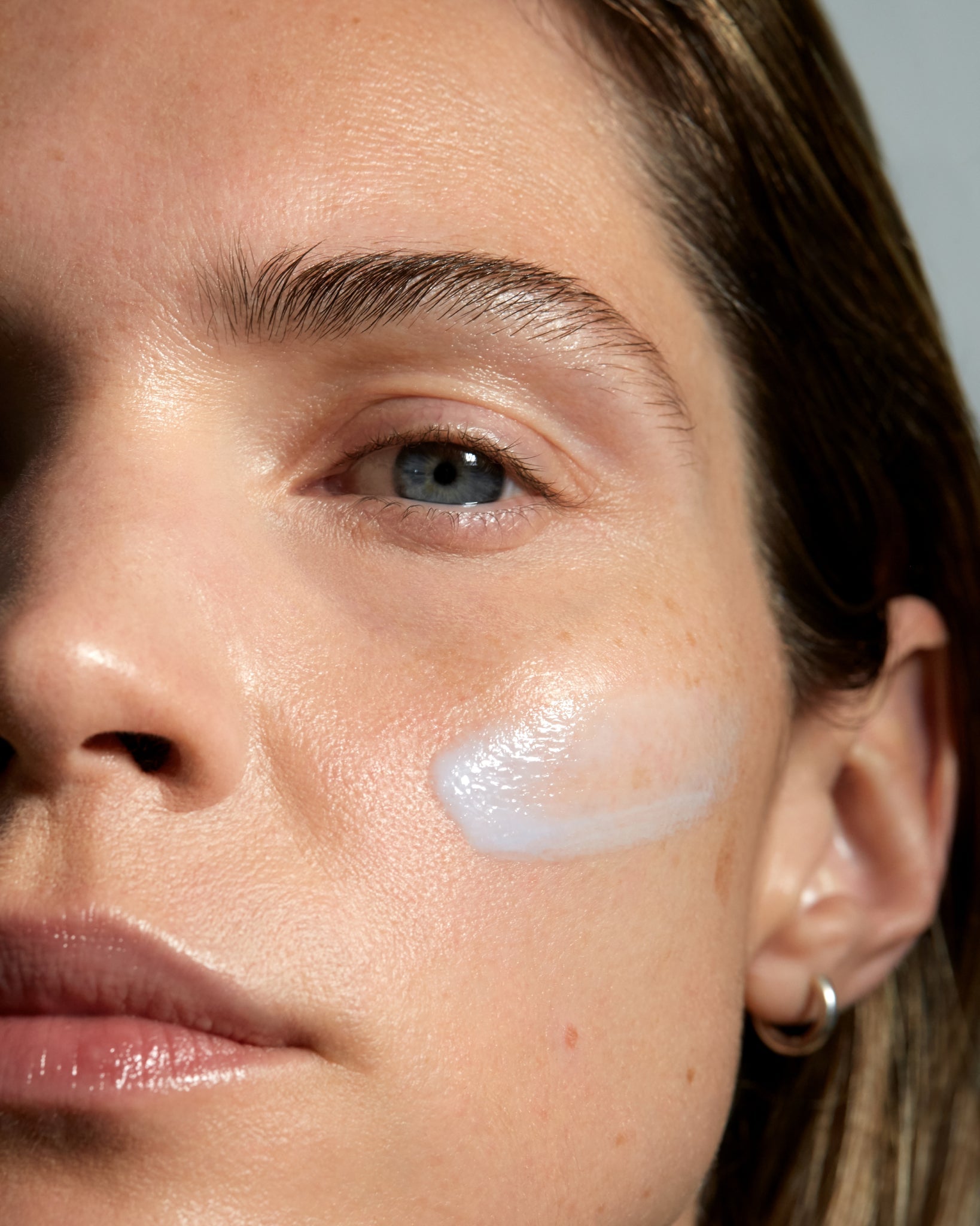 masque peeling AHA 5% format voyage MÁDARA soin exfoliant peau lisse