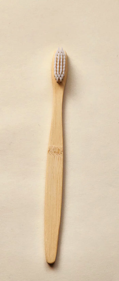 Brosse à Dents en Bambou Écoresponsable – 17 cm