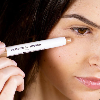 L'atelier du sourcil – Mine Correctrice Minéclat Nude Clair